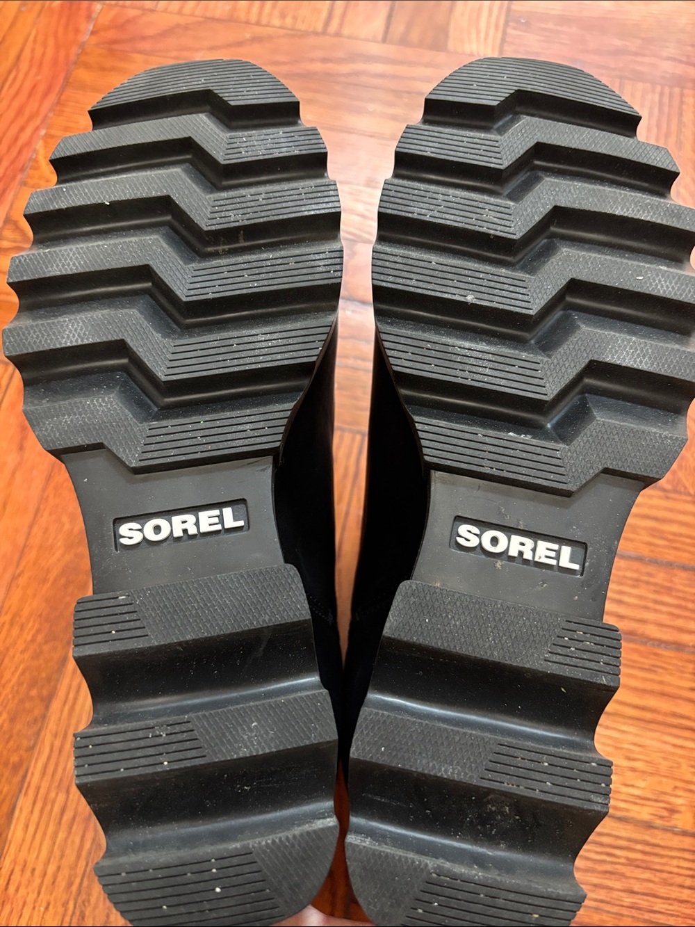 Sorel Black Women's Leather Ankle Booties with Side Zip - Picture 4 of 8